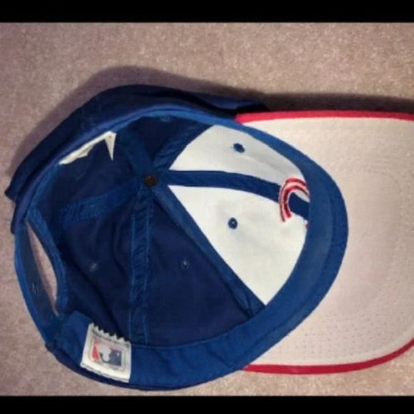 Cubs Official MLB Adjustable Hat Snap Back + Free jean shorts - Picture 3 of 4
